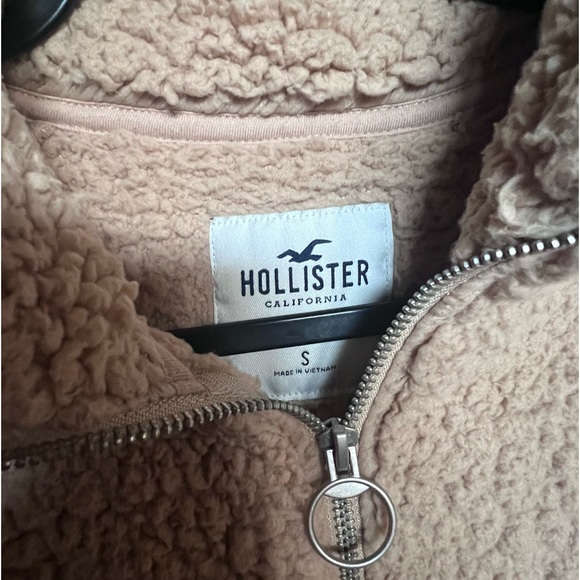 hollister teddy zip up - Picture 2 of 3